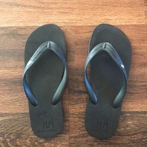 Women’s Abercrombie Flip Flops